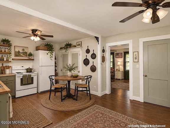 4th image of 636 Holmdel Road