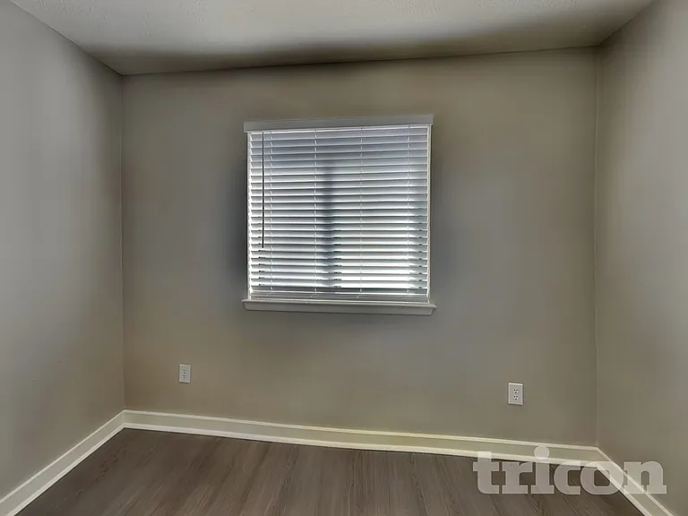 8712 Plymouth Rock Rd NE — Photo 10