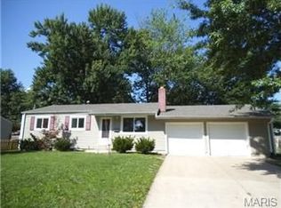 903 Love Dr, O'Fallon, MO 63366