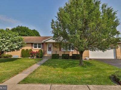 4385 Jay St, Whitehall, PA, 18052