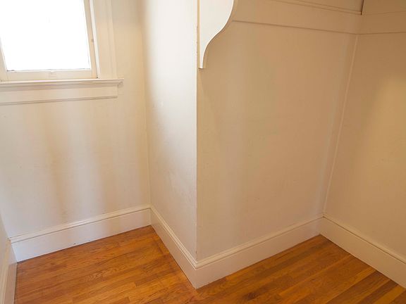 3rd image of 1471 Jackson St APT 10