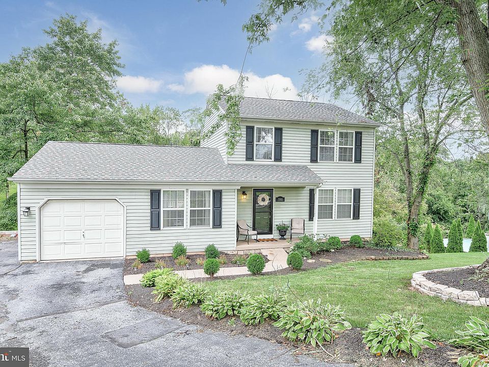 590 Sam Snead Cir, Etters, PA 17319 | Zillow