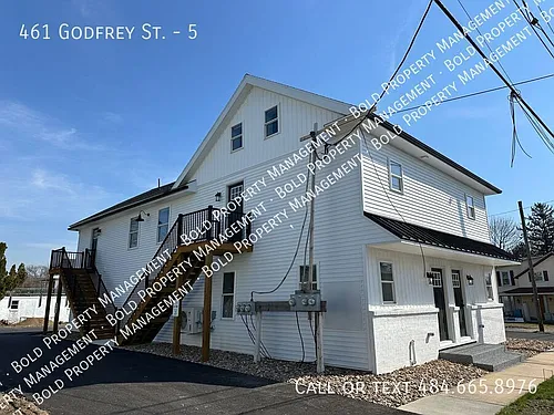 461 Godfrey St #5 Photo 1