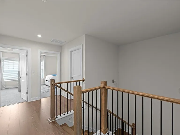 2042 Violet Ln — Photo 35