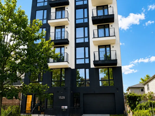 1529 Brooklyn Avenue image 1 of 7