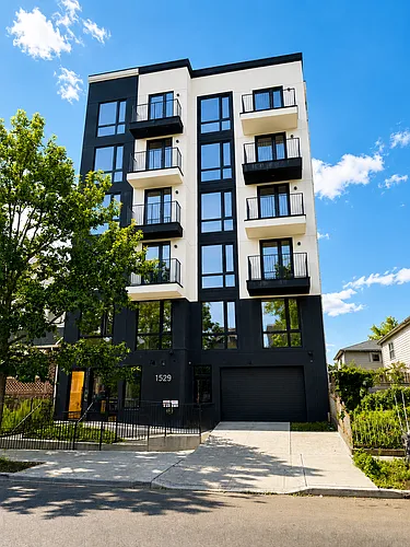 1529 Brooklyn Ave #6D Photo 1