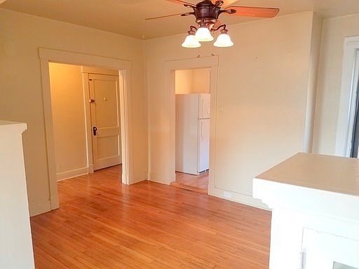3rd image of 1431 Potomac Ave #C