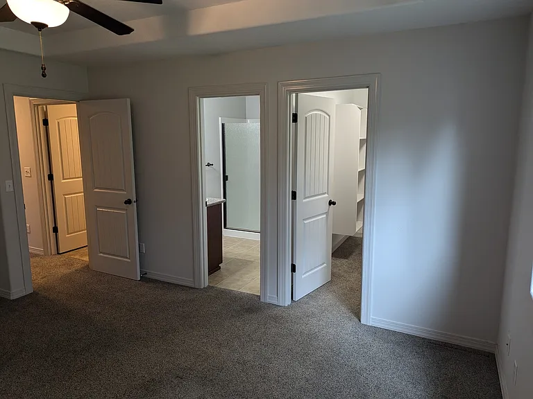 409 Madrona Ave SE — Photo 15