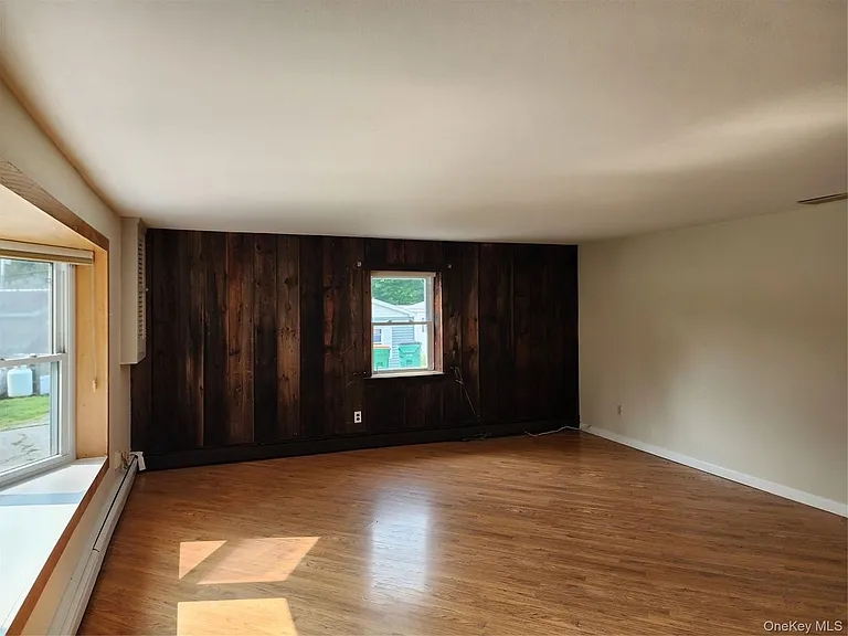 32 Osborne Hill Rd — Photo 10