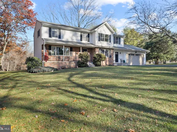4607 London Bridge Rd, Sykesville, MD 21784