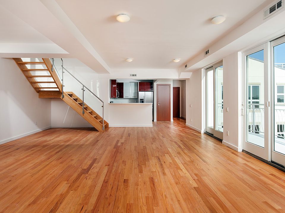 1st image of 3112-3144 Emmons Ave #312