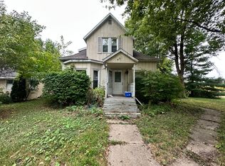 408 N Walnut St, Arrowsmith, IL 61722