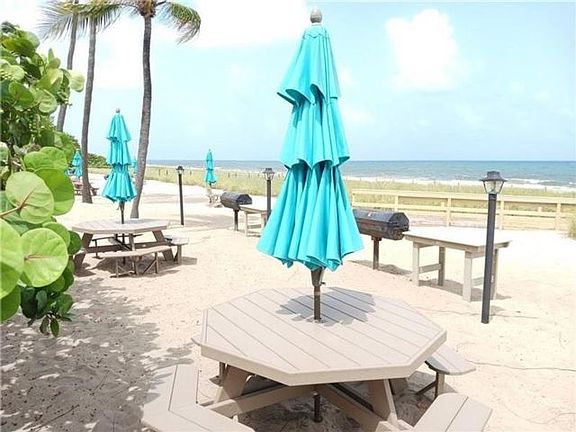 4th image of 5100 N Ocean Blvd #3D