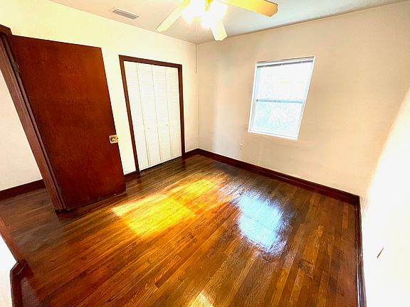 5th image of 808 S 15th St