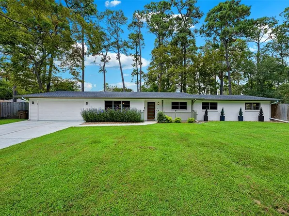 3023 Crest Drive, Dickinson, TX 77539