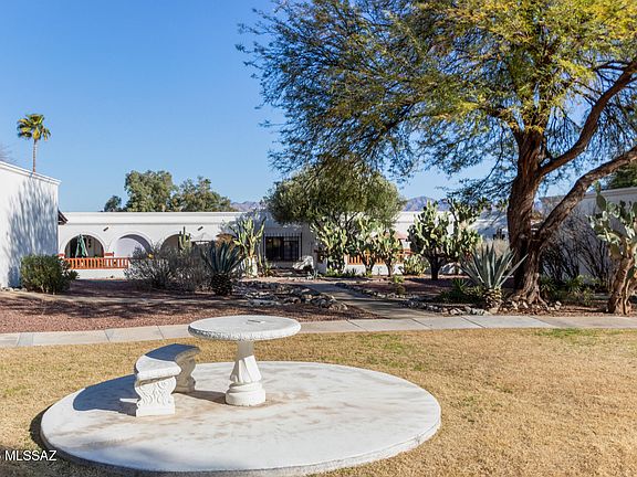 5th image of 407 S Paseo Madera Unit B