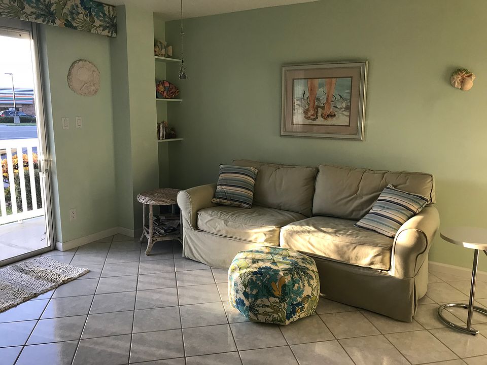 Tiled Living room 