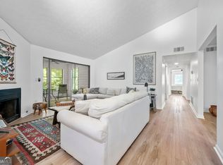 907 Parkaire Xing, Marietta, GA 30068