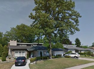 17561 Westhampton Rd, Southfield, MI 48075