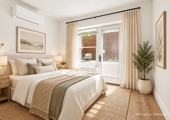 Bedroom, photo 2