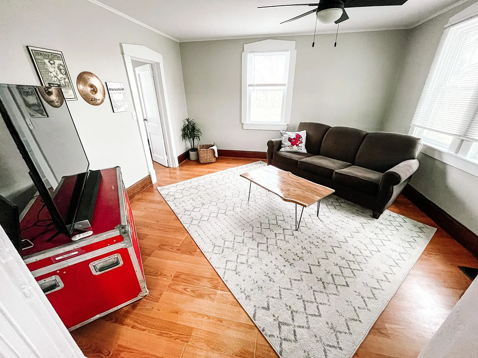 4 bed, 1456 sqft, $2,000 — Photo 4