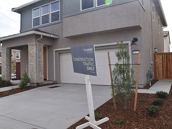 3rd image of 3475 Gallatin Dr