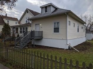 1716 Brown Ave, Evanston, IL 60201