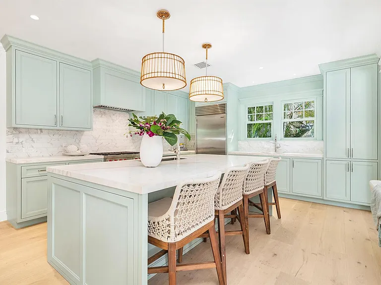 142 Seabreeze Ave — Photo 4
