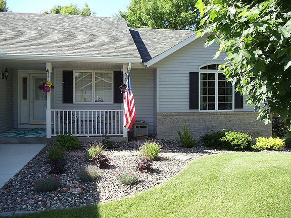 2nd image of 1680 Wedgewood Dr NE