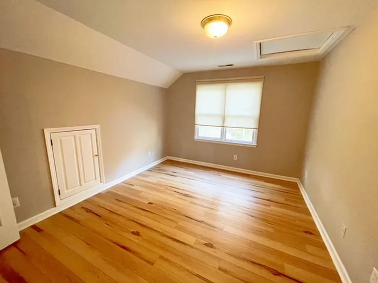 1624 Nesfield Pl — Photo 20