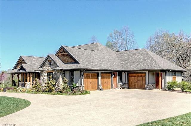 1st image of 526 Skytop Farm Ln