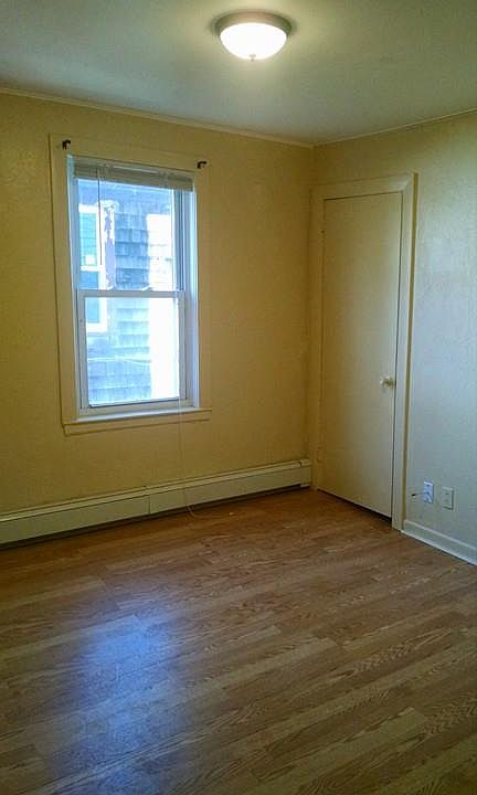 2nd image of 7 Forest Ave APT 1