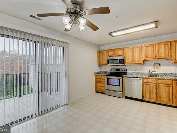 4th image of 3907 Hannon Ct APT 2C