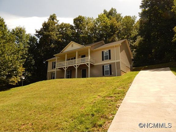 2nd image of 105 Rubes Dr
