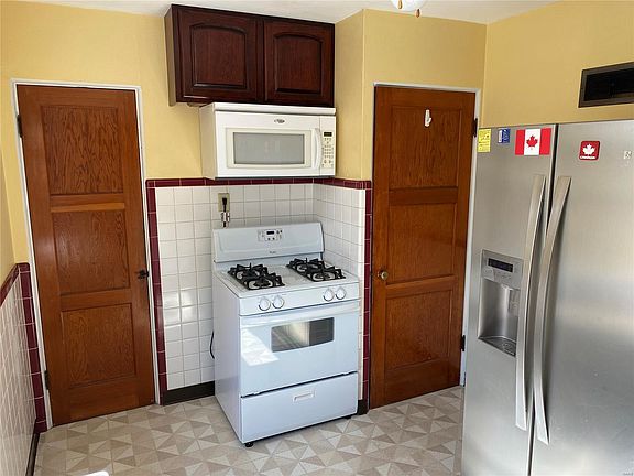5th image of 512 Tweed Dr