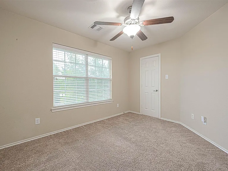 24630 Folkstone Cir — Photo 28