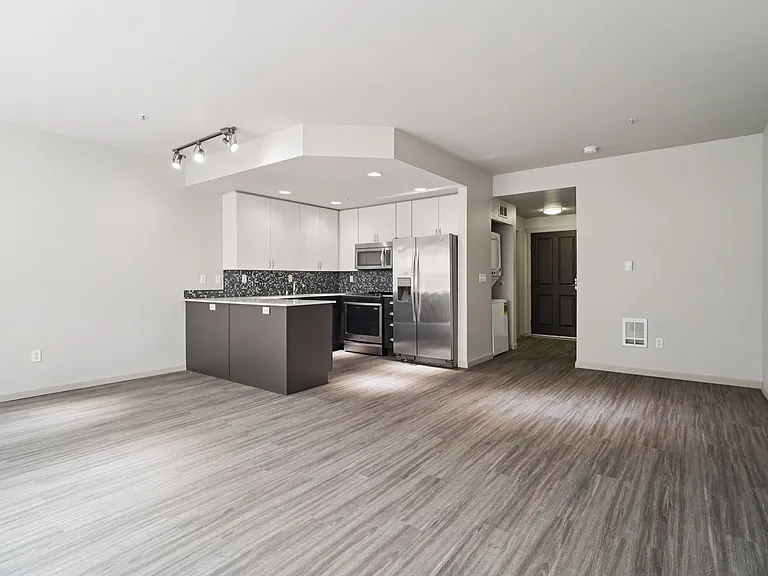 Borgata Apartment Homes — Photo 37