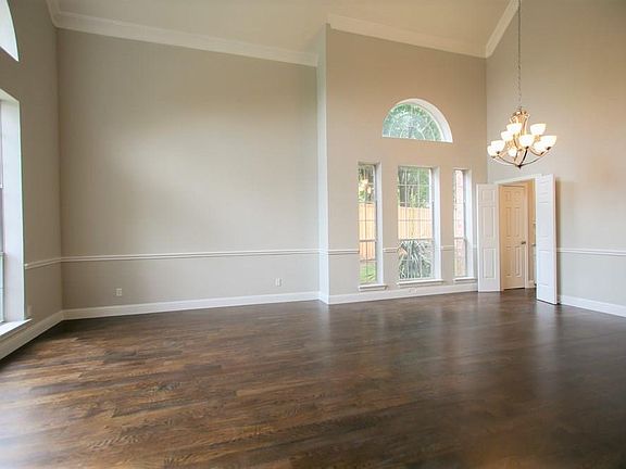 5th image of 6304 Bermuda Dunes Dr