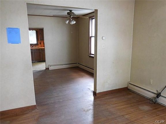 2nd image of 1512 Newport Ave