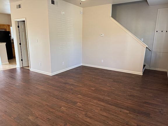 2nd image of 100 Saucer Ln