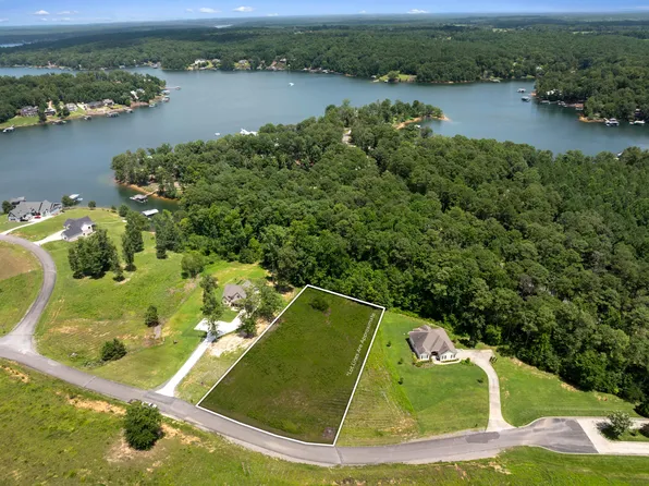 2 Sipsey Shores Dr, Jasper, AL 35503