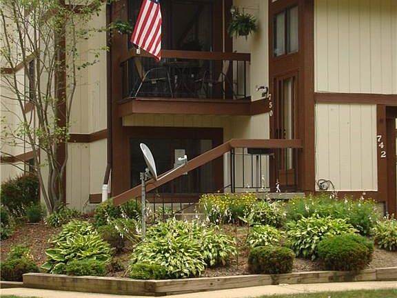 2nd image of 750 Kirkwall Dr #H