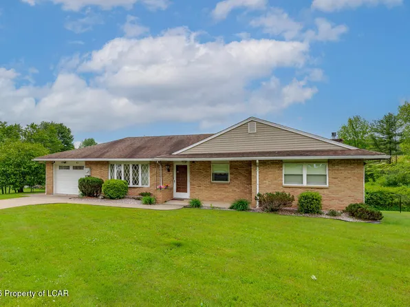 42 W County Rd, Sugarloaf, PA 18249