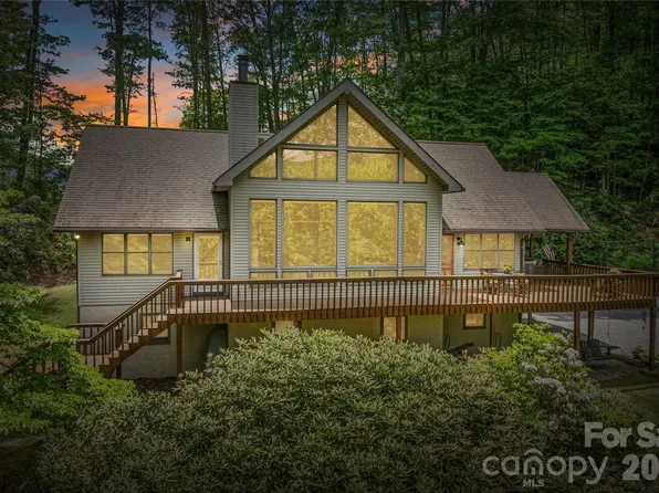 1551 Walnut Creek Rd, Waynesville, NC 28786