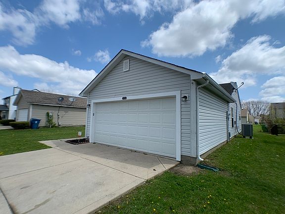 3rd image of 3705 Lace Bark Dr