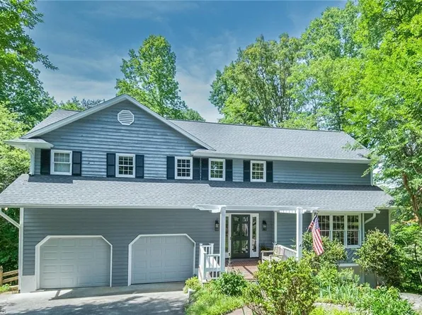 1048 Beecher Rd, Winston Salem, NC 27104