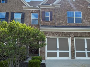 1335 Hampton Oaks Dr, Alpharetta, GA 30004