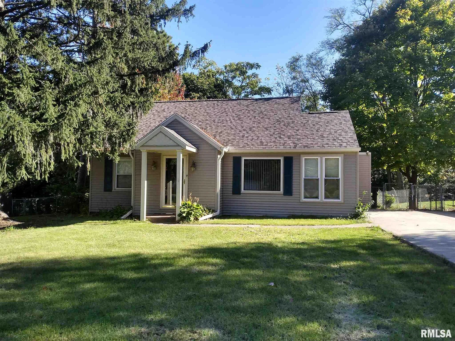 8730 N Picture Ridge Rd photo 1