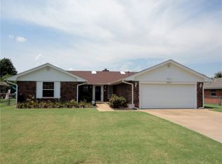 9517 Trafalgar Dr, Oklahoma City, OK 73139