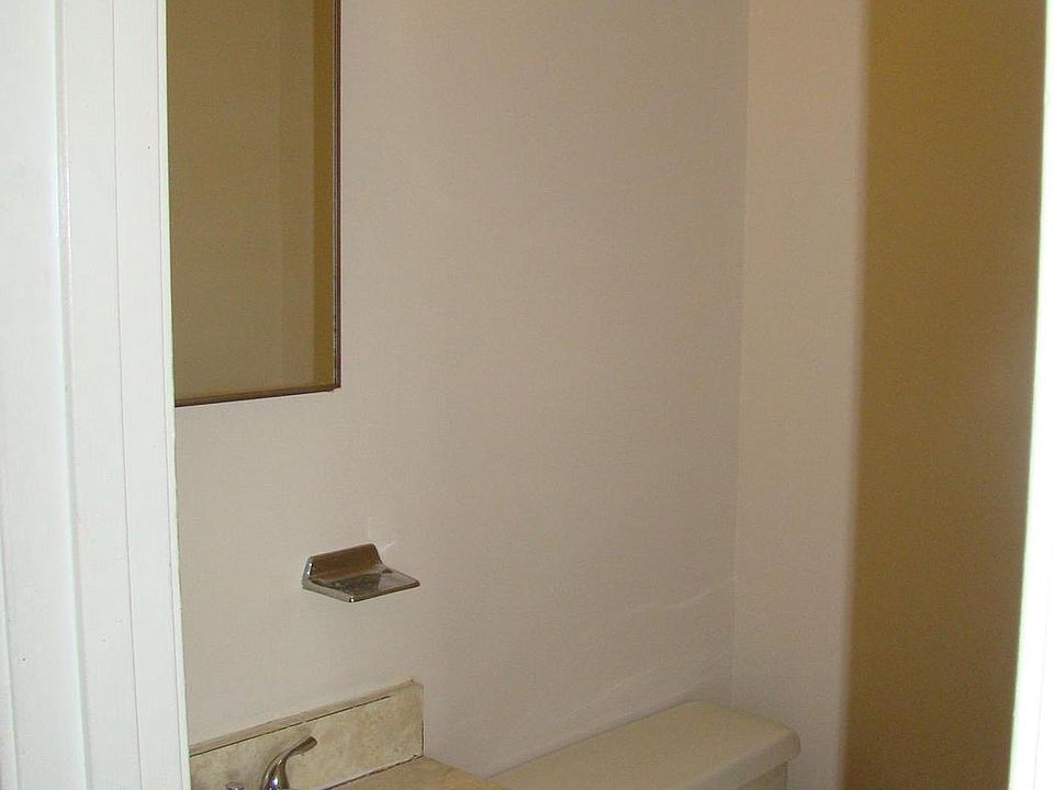 2nd image of 100 Adair St #100